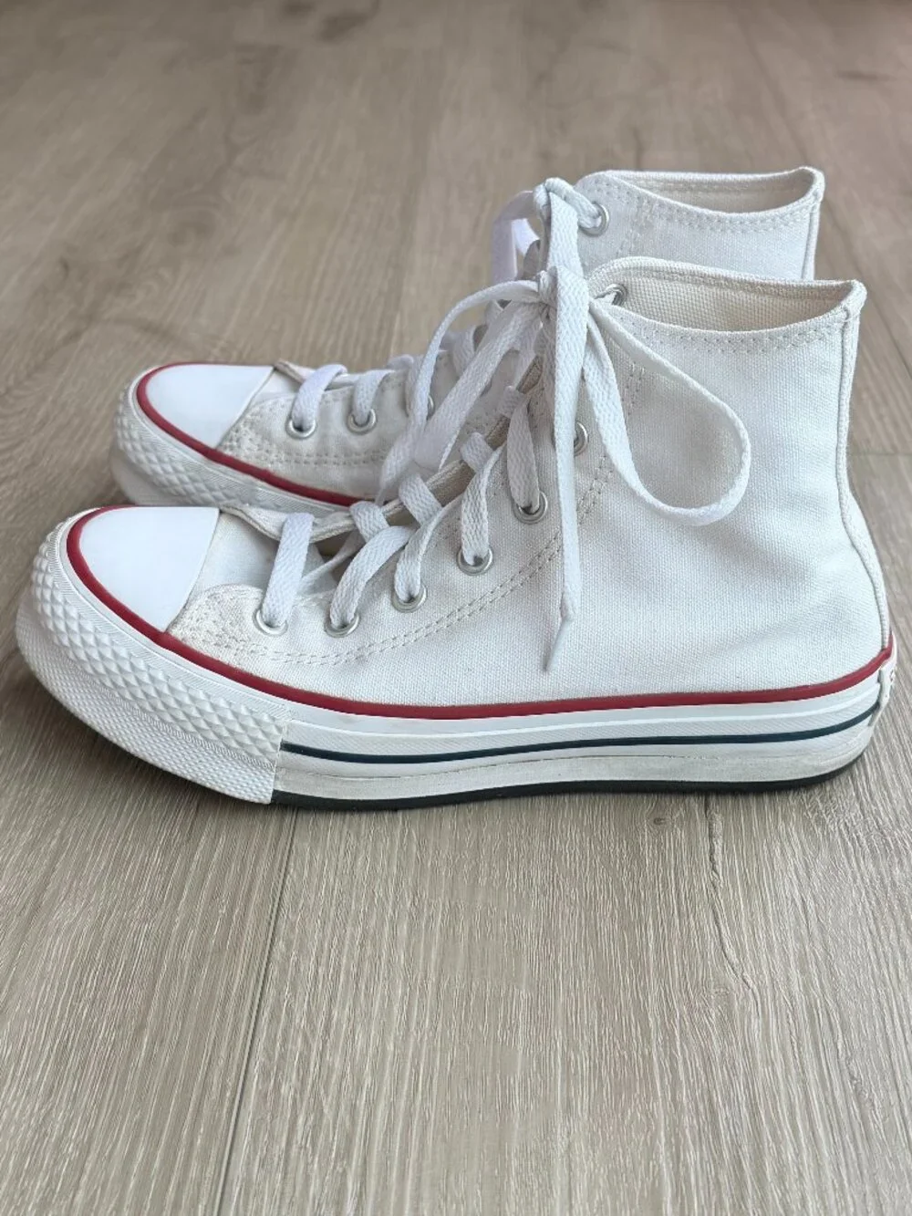 Converse big kids